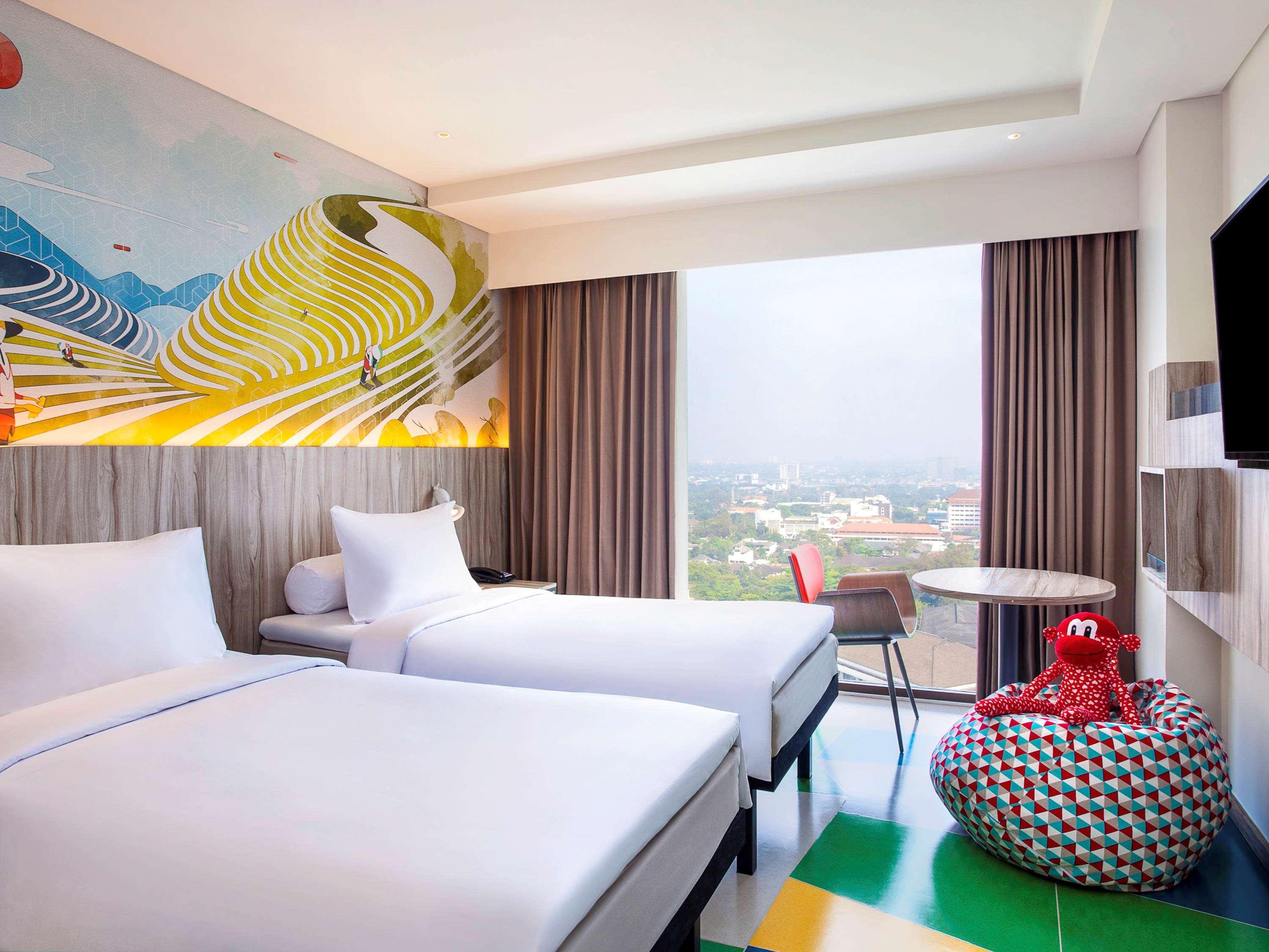 Ibis Styles Bandung Grand Central Exterior foto